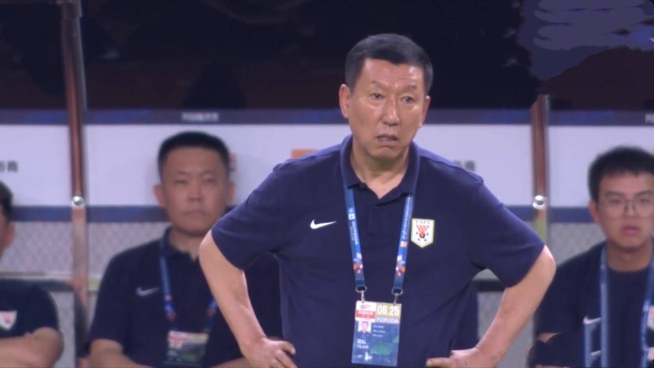 胸啊嗯～出奶了游戏